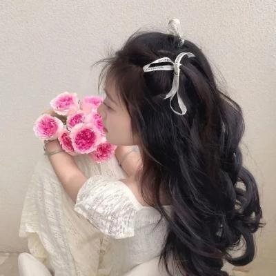 府上娶了个锦鲤新娘